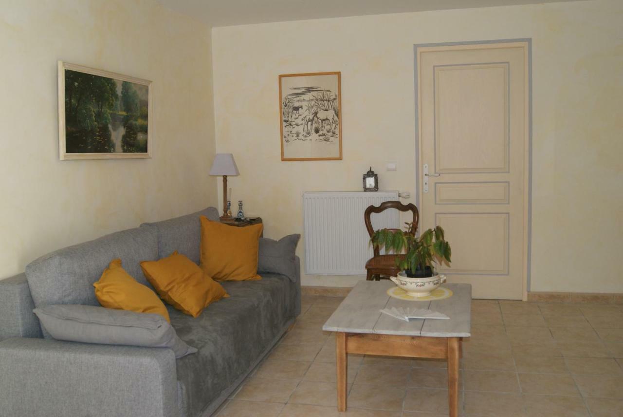 Bastide De L'Orme Apartment Forcalquier Bagian luar foto
